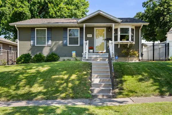 2530 Bellevue Avenue, Bettendorf, IA 52722