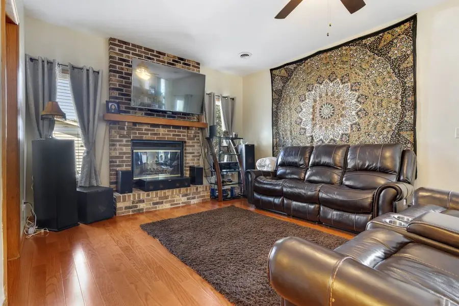 569 Eisenhower Street, Marengo, IL 60152 - #3