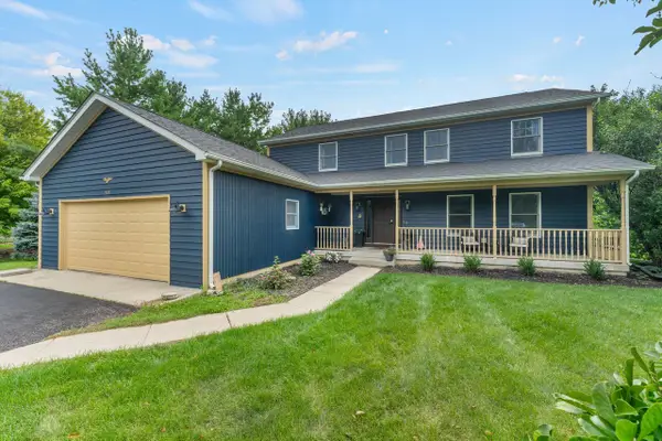 537 Apache Trail, Lake Villa, IL 60046