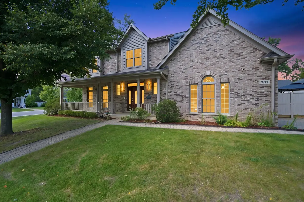 301 Spruce Street, Glenview, IL 60025 - #1