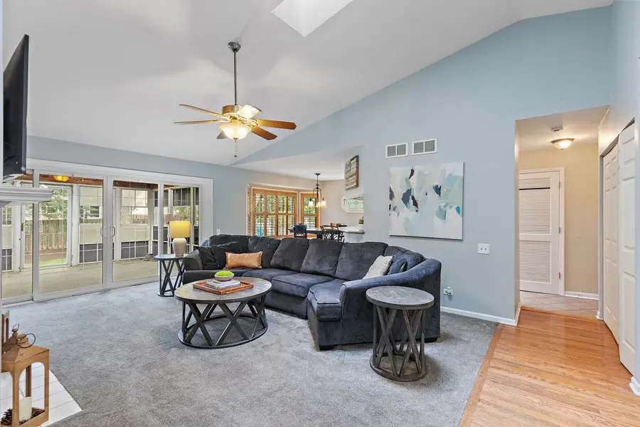 2210 Tahoe Parkway, Algonquin, IL 60102 - #2