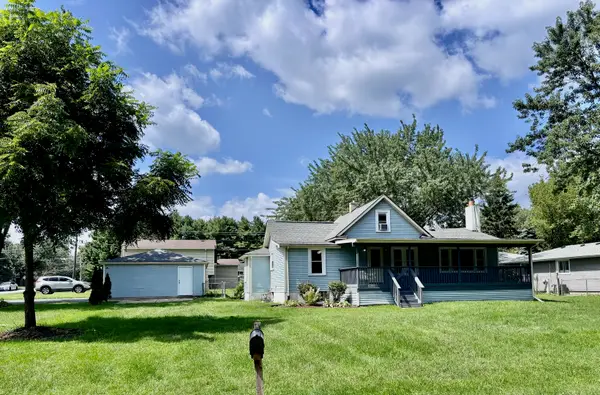 39330 N Emmaus Avenue, Beach Park, IL 60087