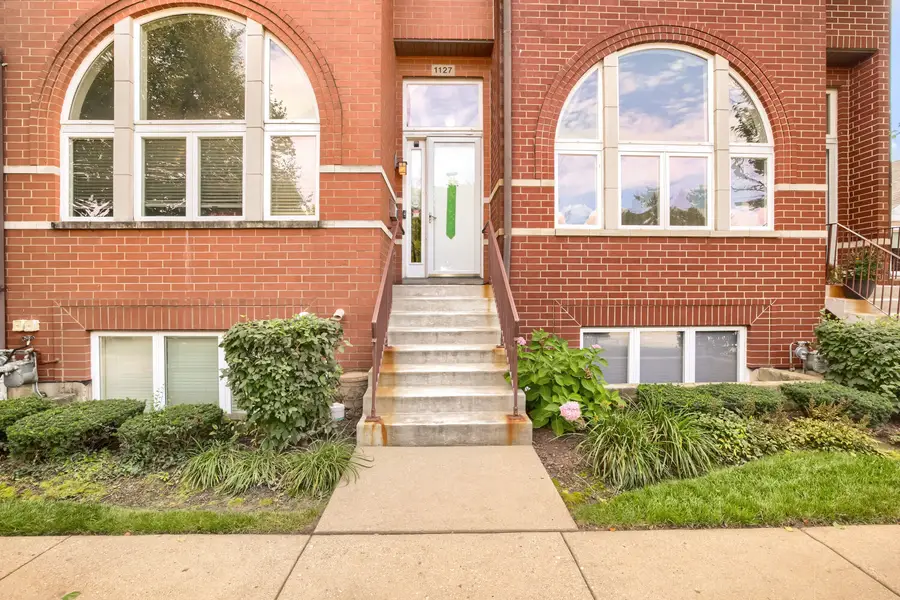 1127 E Prairie Avenue, Des Plaines, IL 60016 - #2