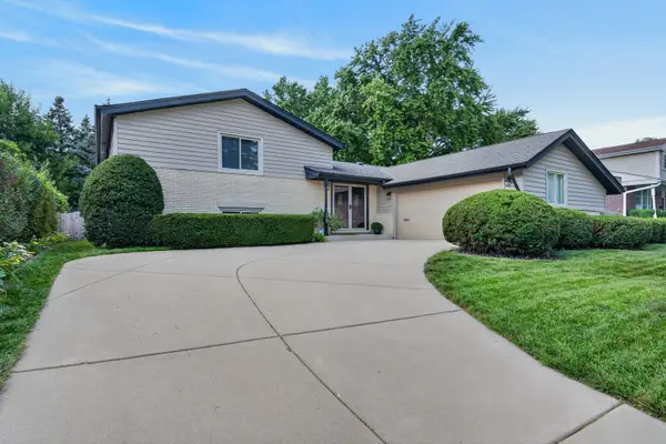 Address Withheld By Seller, Arlington Heights, IL 60004