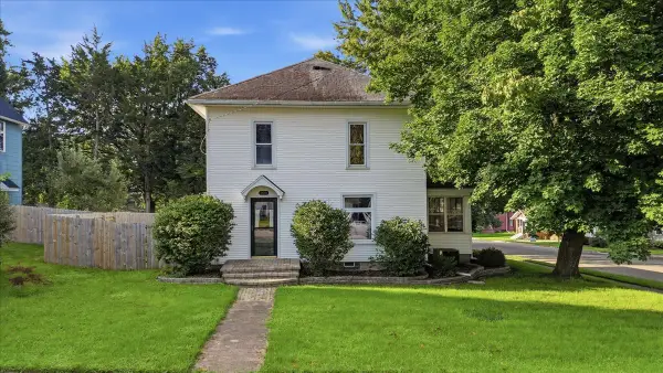 200 E North Street, Walnut, IL 61376