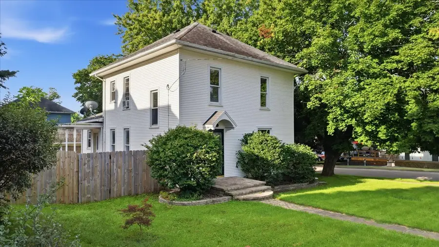 200 E North Street, Walnut, IL 61376 - #2