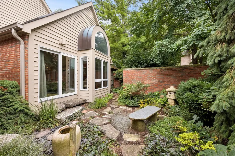 1208 Fox Trail Court, Naperville, IL 60540 - #2