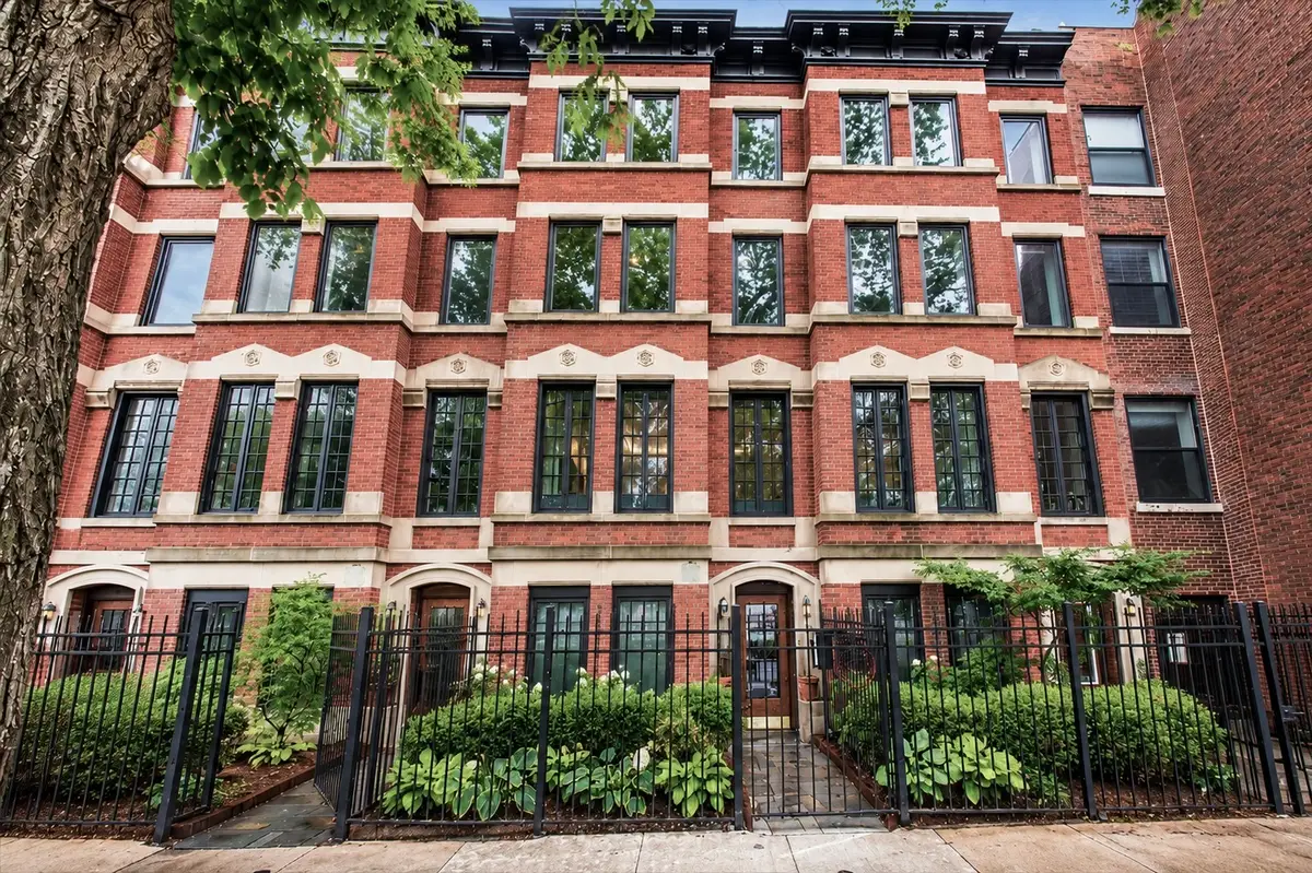 319 W Webster Avenue #1, Chicago, IL 60614 - #1