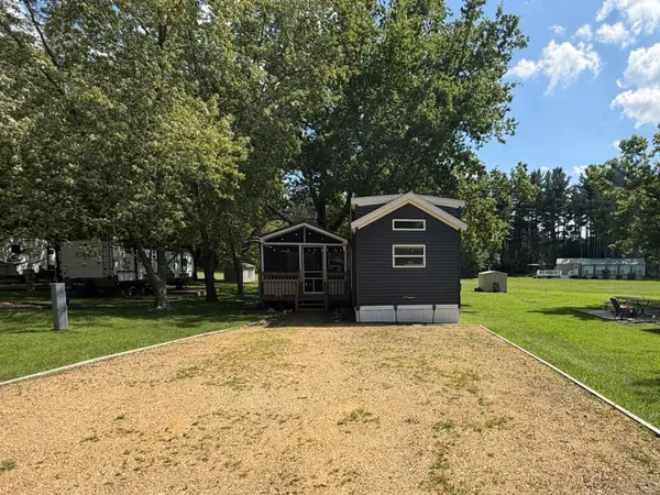 15-35 Woodhaven Lakes, Sublette, IL 61367