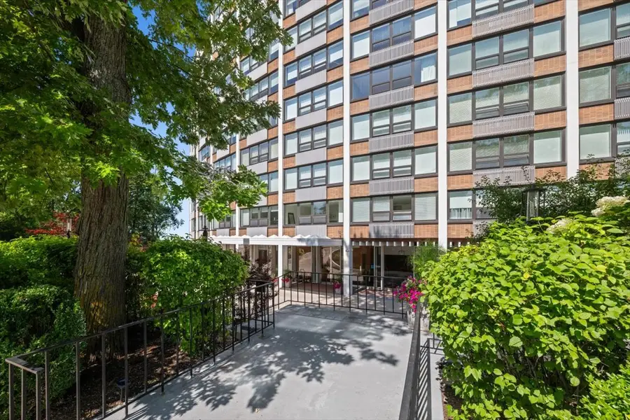 1630 Sheridan Road #5G, Wilmette, IL 60091 - #2
