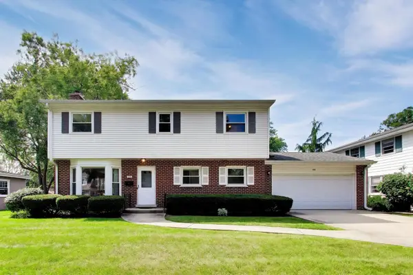 228 S Dwyer Avenue, Arlington Heights, IL 60005