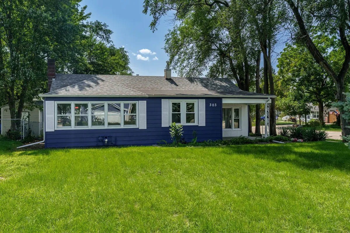 303 Liberty Boulevard, Machesney Park, IL 61115 - #1