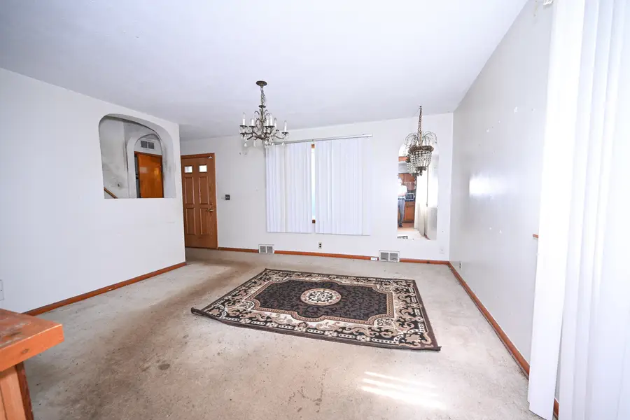 424 N Poplar Avenue, Wood Dale, IL 60191 - #3