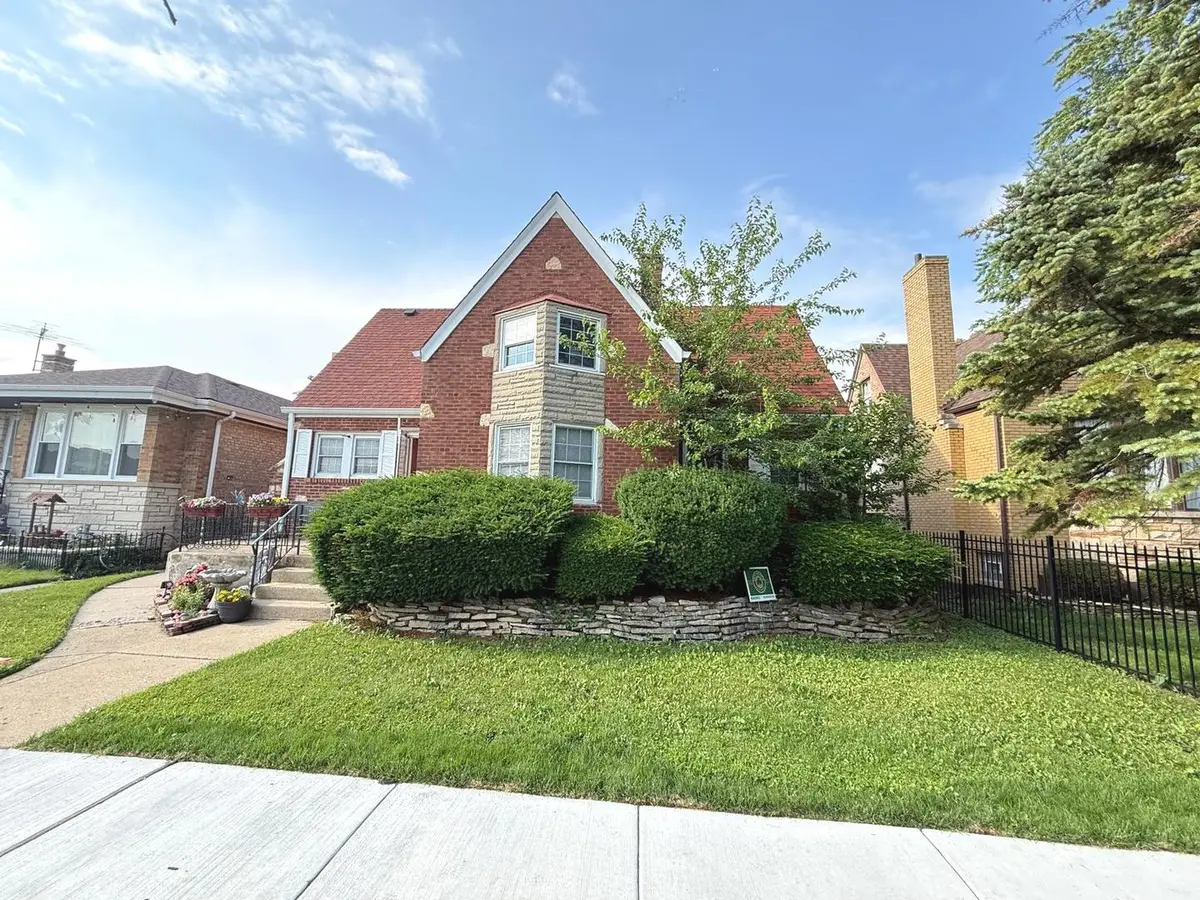 6206 W Barry Avenue, Chicago, IL 60634 - #1