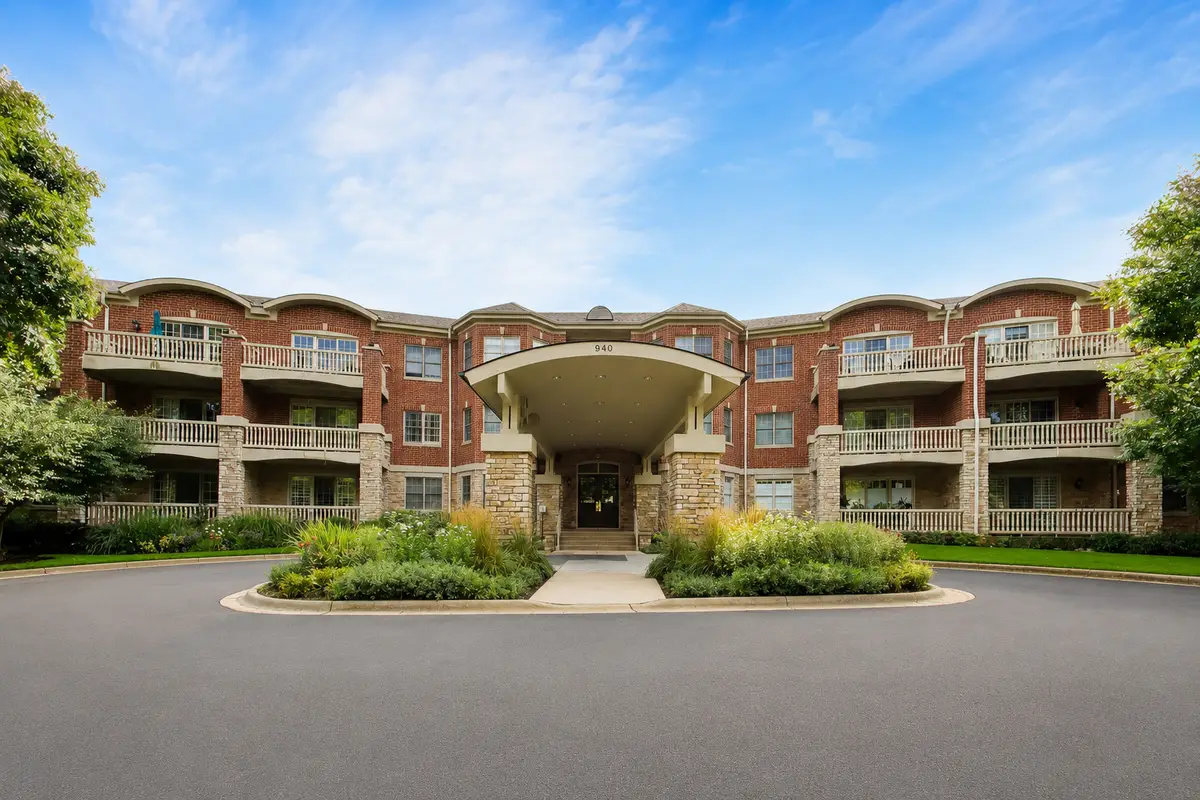 940 Augusta Way #105, Highland Park, IL 60035 - #1