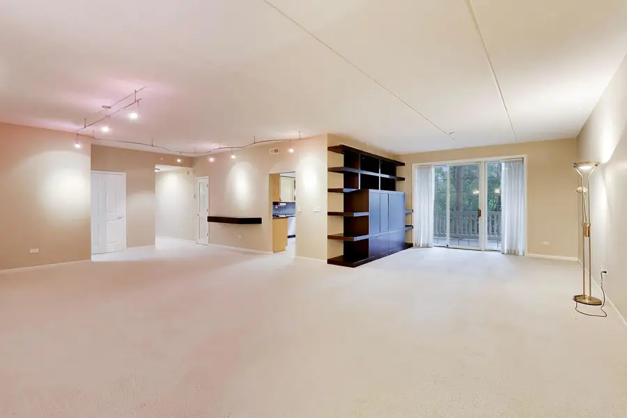 940 Augusta Way #105, Highland Park, IL 60035 - #2