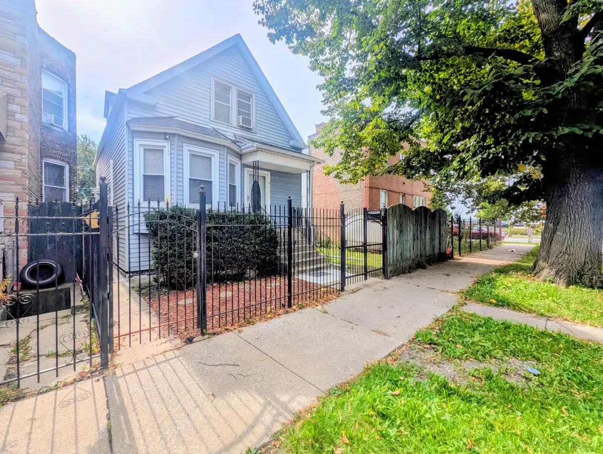 4355 W Potomac Avenue, Chicago, IL 60651 - #1