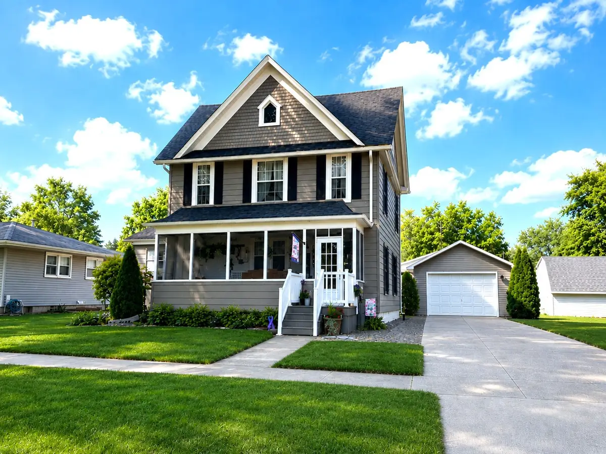 404 W Park Street, Morrison, IL 61270 - #1