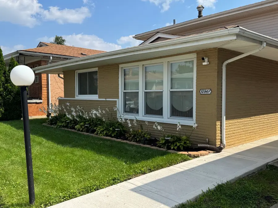 12901 S Carpenter Street, Calumet Park, IL 60827 - #2