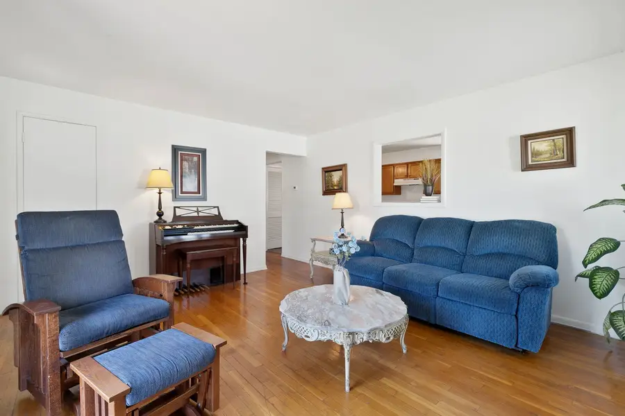8400 Merrimac Avenue, Burbank, IL 60459 - #3