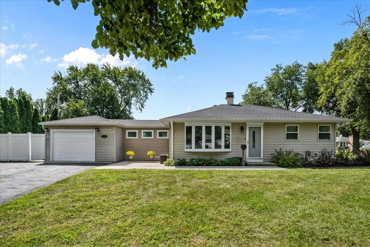 2311 Sigwalt Street, Rolling Meadows, IL 60008 - #1