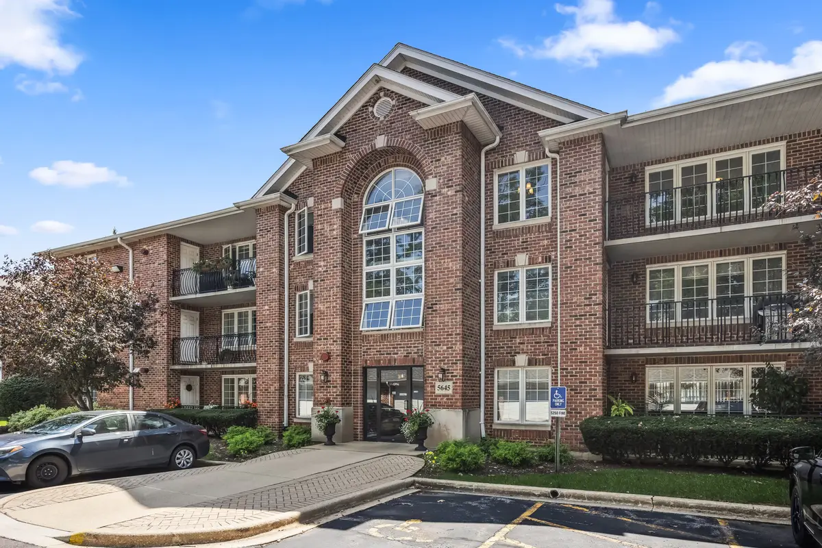 5645 S Cass Avenue #102, Westmont, IL 60559 - #1