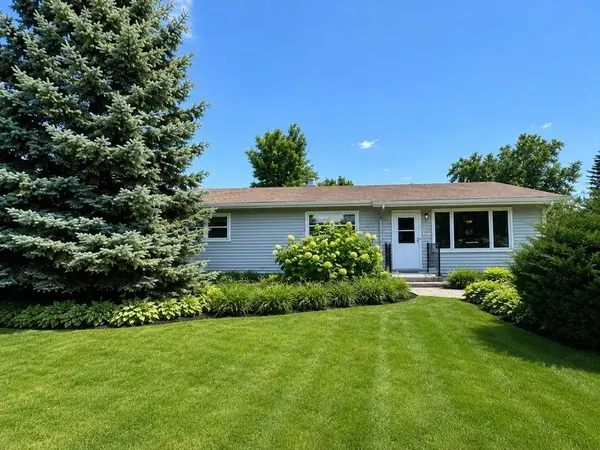 113 Holly Avenue, Darien, IL 60561