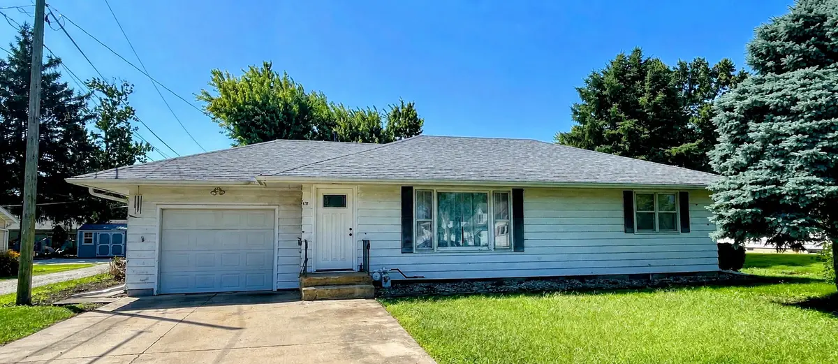 417 W 6th Street, Minonk, IL 61760 - #1