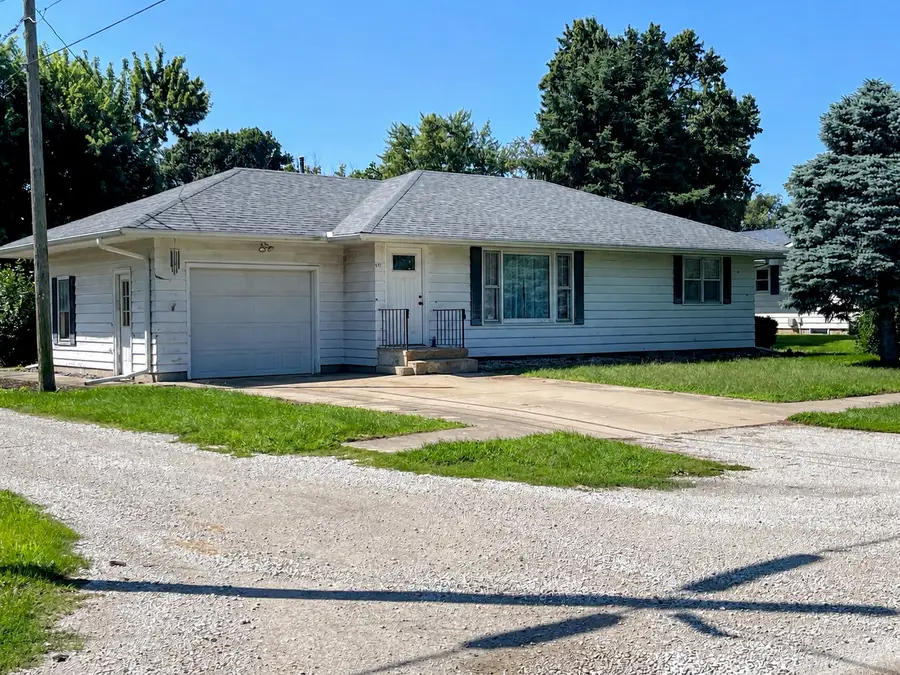 417 W 6th Street, Minonk, IL 61760 - #2
