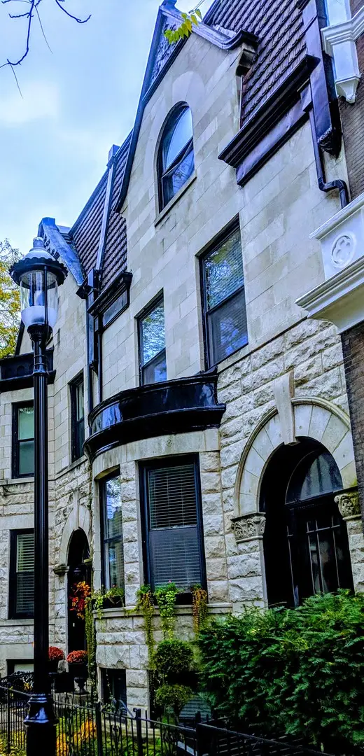 3823 N Alta Vista Terrace, Chicago, IL 60613 - #1