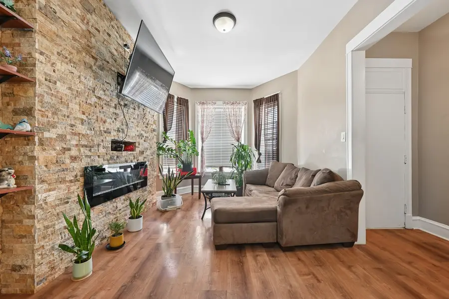 4352 W Monroe Street, Chicago, IL 60624 - #3