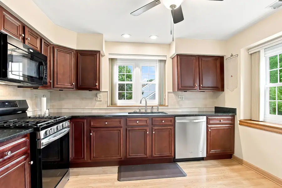 556 Park View Terrace #17-5, Buffalo Grove, IL 60089 - #3
