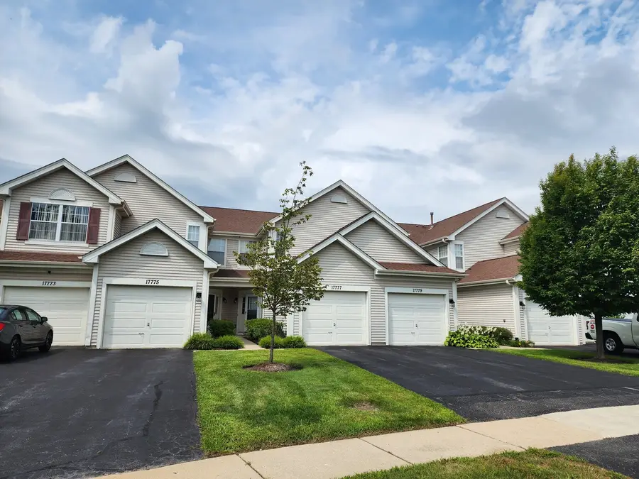 17777 W Braewick Road, Gurnee, IL 60031 - #2