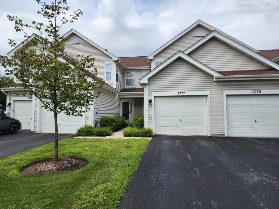 17777 W Braewick Road, Gurnee, IL 60031 - #3