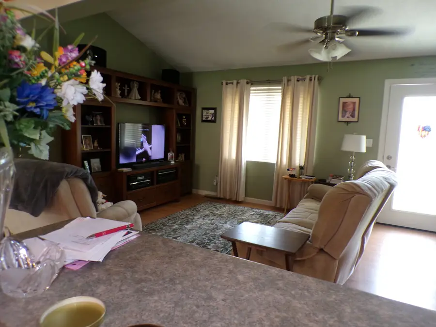 712 N James Street, Sparta, IL 62286 - #3