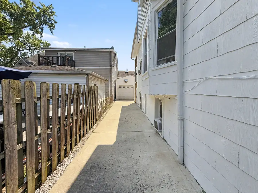 5005 W Eddy Street, Chicago, IL 60641 - #2