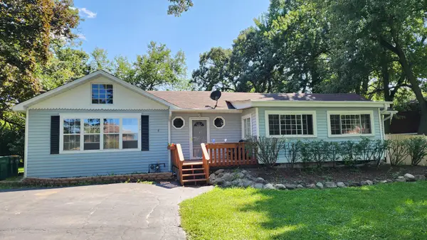 23217 W North Lakewood Lane, Lake Zurich, IL 60047