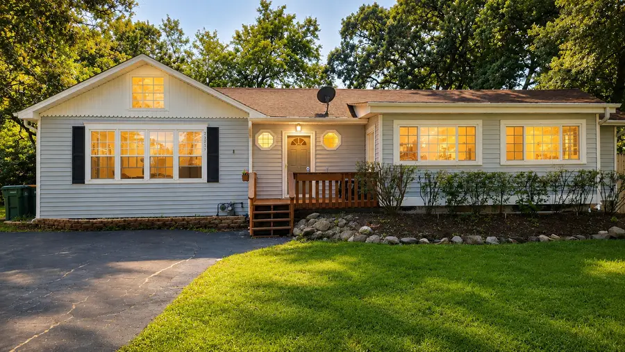 23217 W North Lakewood Lane, Lake Zurich, IL 60047 - #2