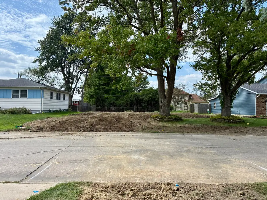 3891 1st Street, East Moline, IL 61244 - #2