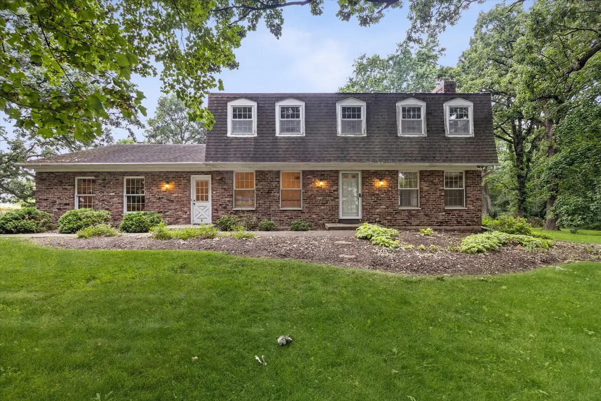 2s730 White Oak Lane, Batavia, IL 60510 - #1