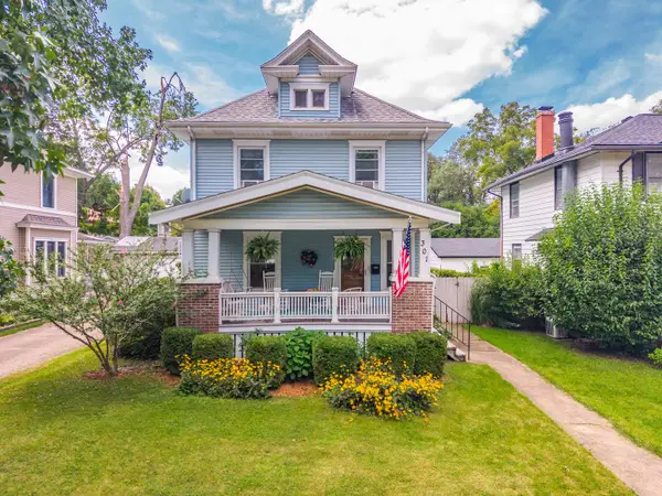 301 Vale Street, Bloomington, IL 61701