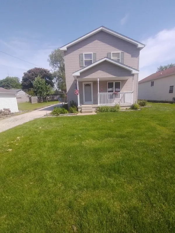 221 E Scott Street, Seneca, IL 61360