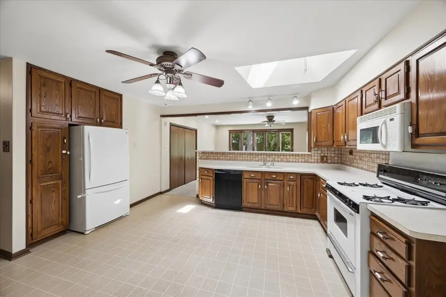 422 E Ravine Avenue, Willow Springs, IL 60480 - #2
