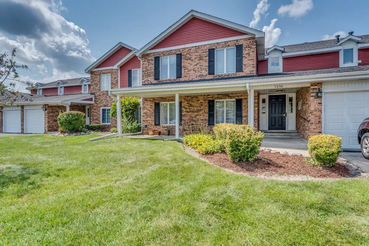 7236 Cottonwood Court #B, Willowbrook, IL 60527 - #1