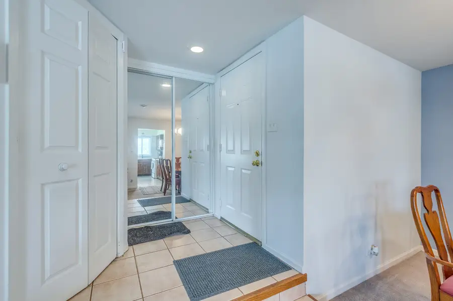 7236 Cottonwood Court #B, Willowbrook, IL 60527 - #3