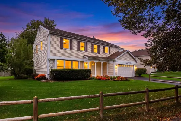 2297 Pontiac Circle, Naperville, IL 60565