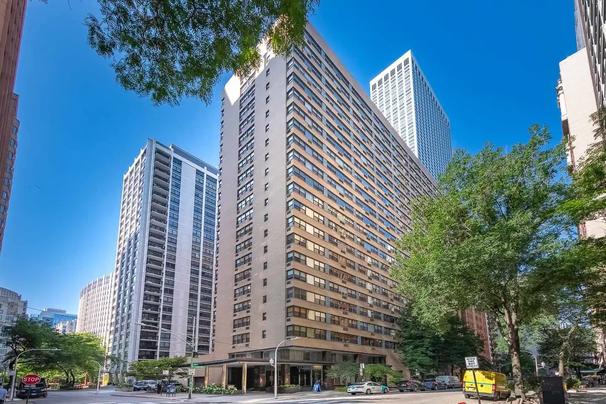 850 N Dewitt Place #16I, Chicago, IL 60611 - #1