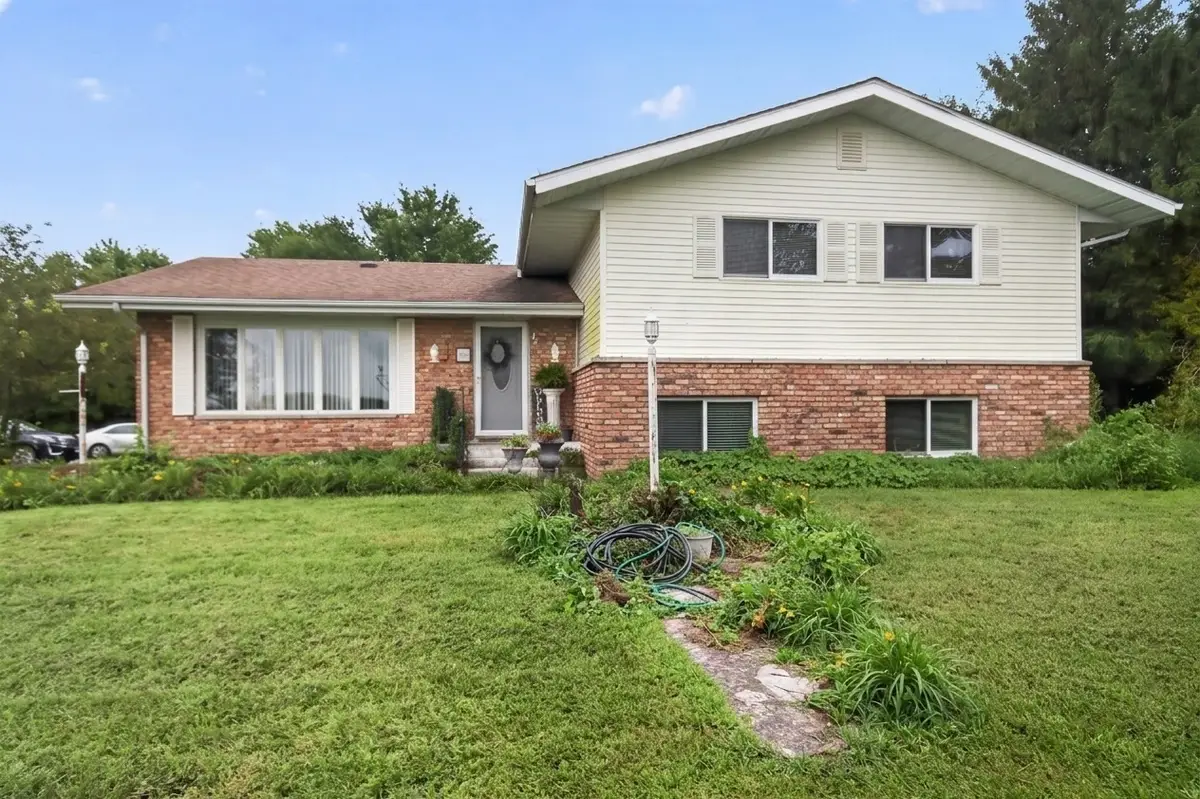 7060 Jacobs Road, Macon, IL 62544 - #1