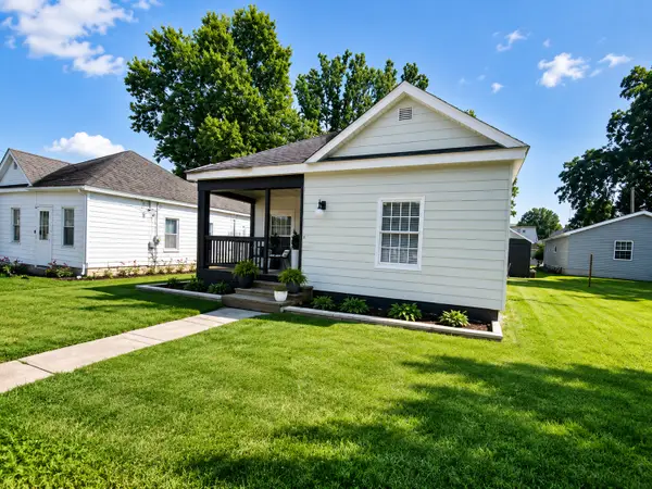 202 E Chester Street, Pinckneyville, IL 62274