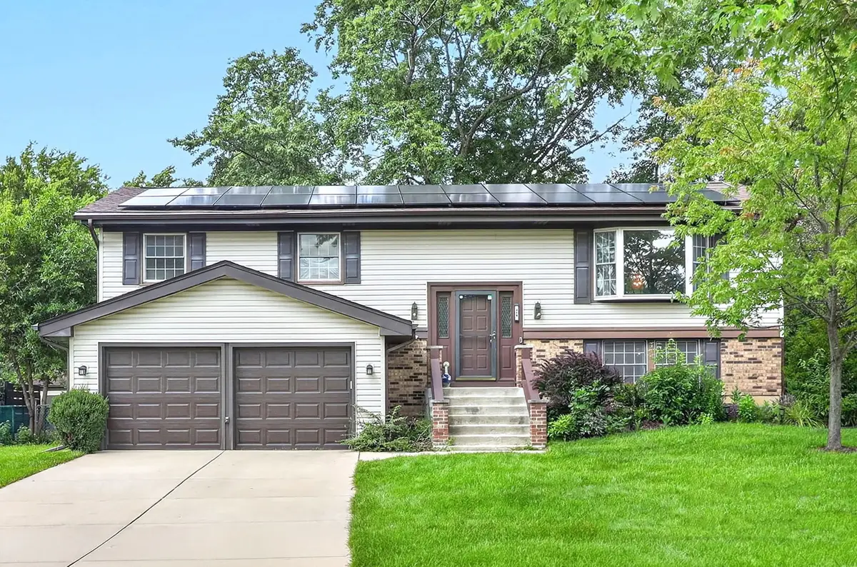 215 Edgebrook Drive, Bloomingdale, IL 60108 - #1